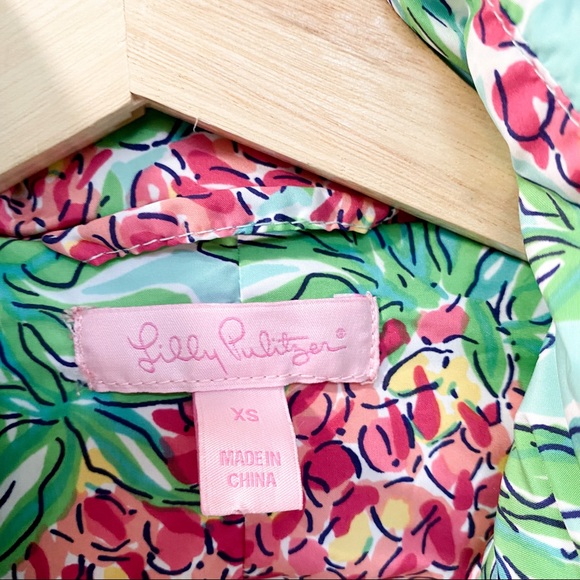 Lilly Pulitzer Lauren Vest - Picture 9 of 10